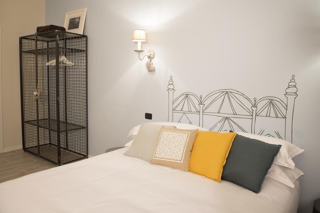 So&Leo Guest House Janov Pokoj fotografie